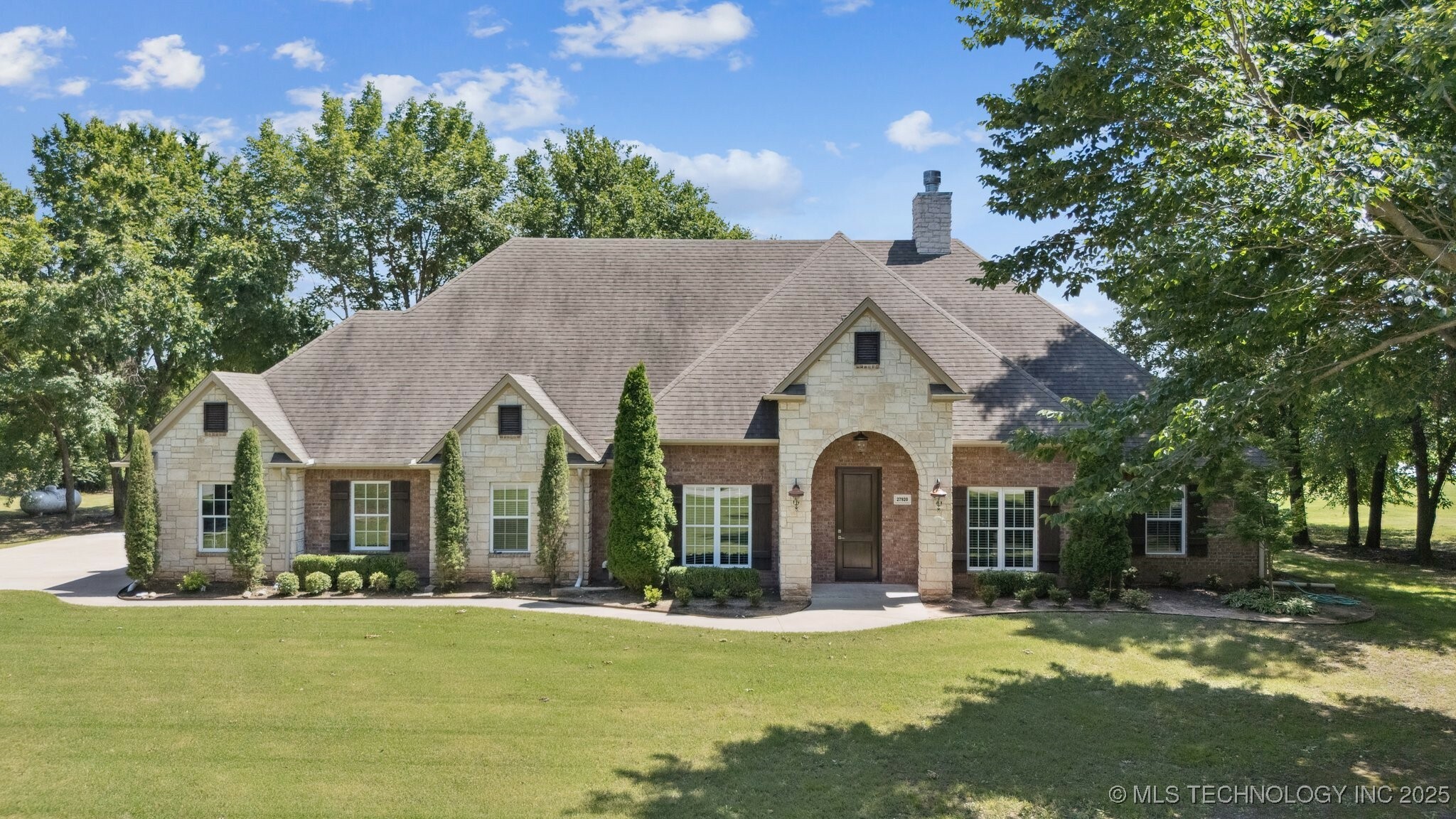 Property Photo: 27920 160th Street OK 74429