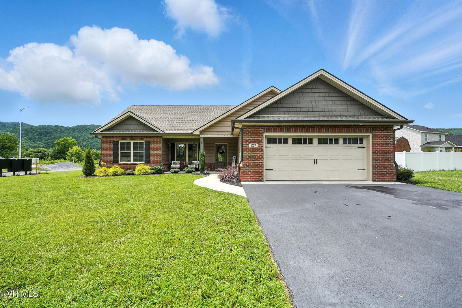 Property Photo: 107 Ervin Loop TN 37650