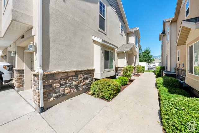 Property Photo: 472 N Walton Dr UT 84054