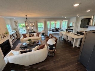 Property Photo:  407 Millstone Lane  PA 15332 