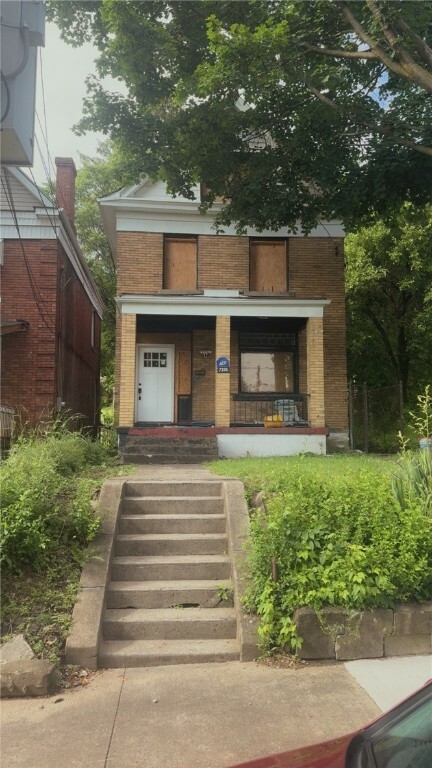 Property Photo: 7335 Hermitage St PA 15208