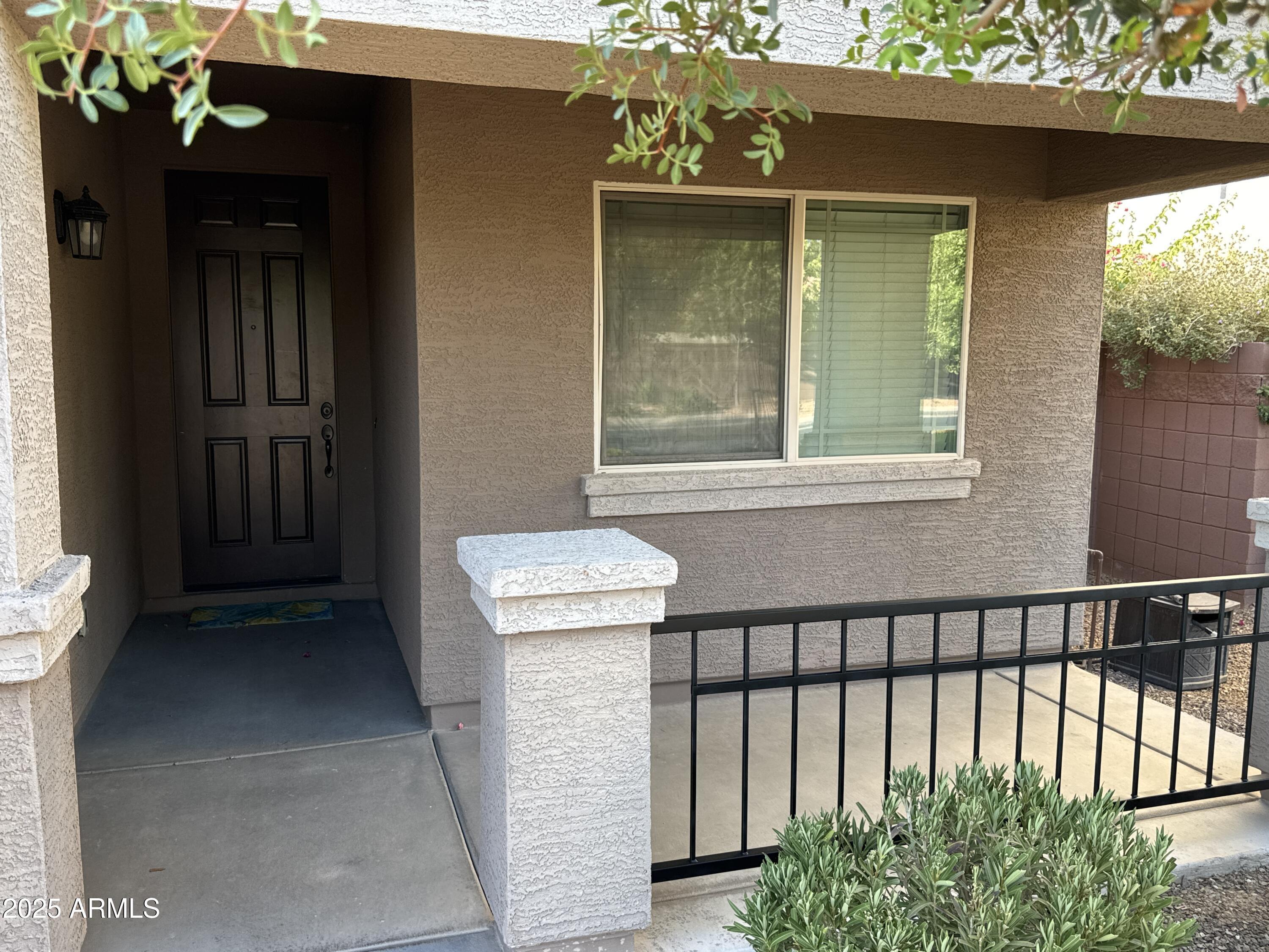 Property Photo: 330 W Evergreen Pear Avenue AZ 85140