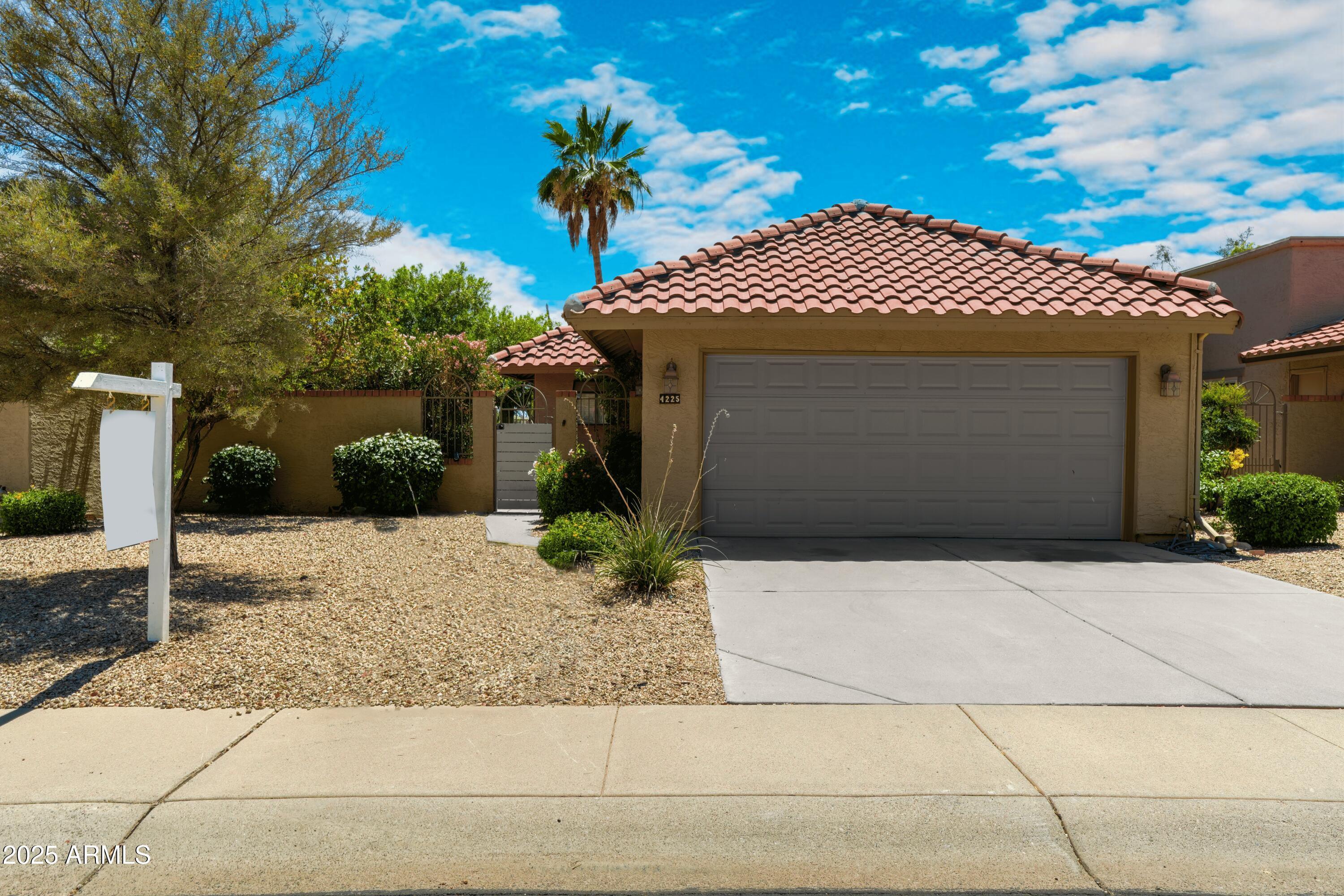 4225 E Sandia Street  Phoenix AZ 85044 photo