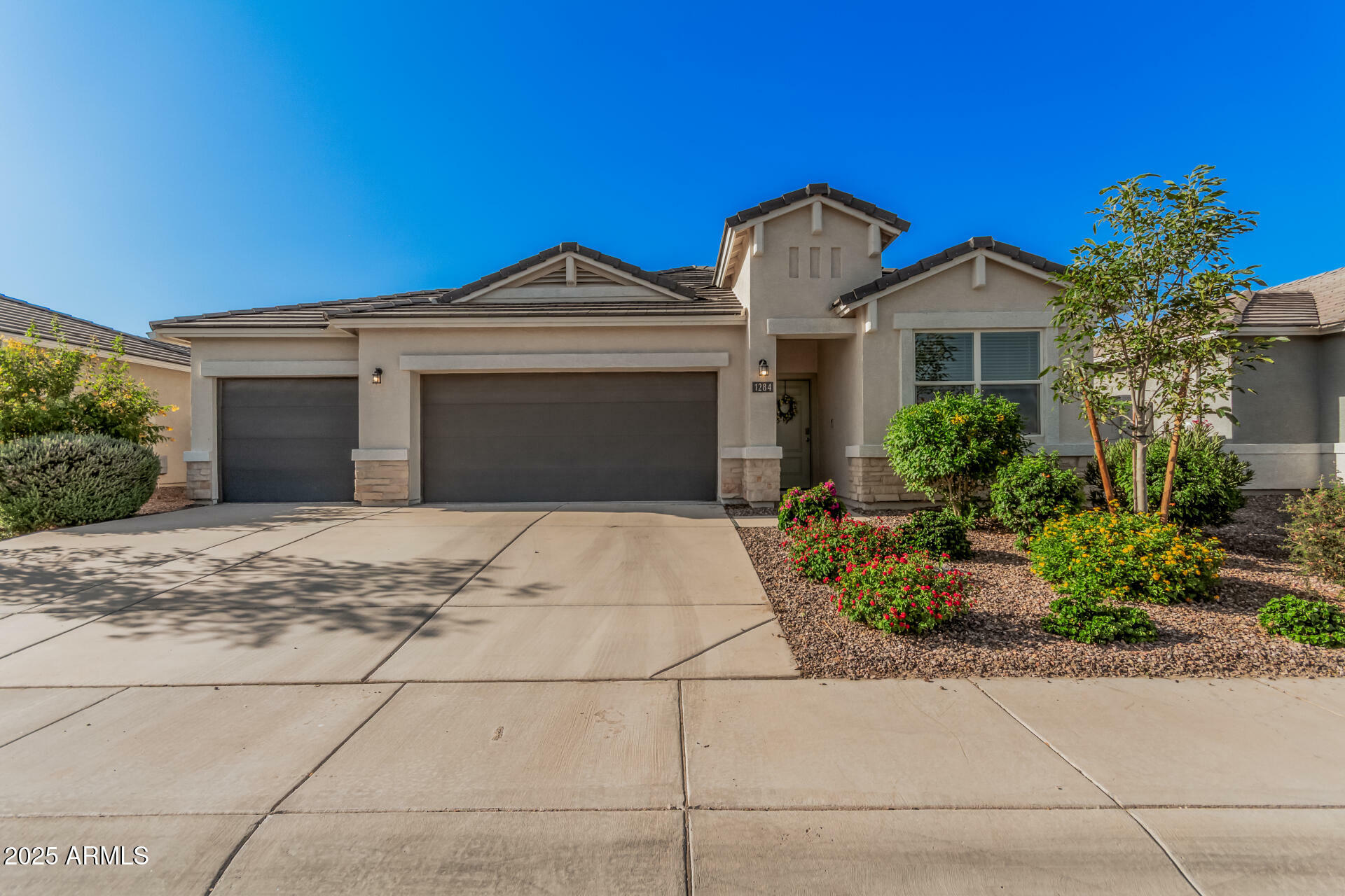 1284 W Sussex Street  San Tan Valley AZ 85143 photo