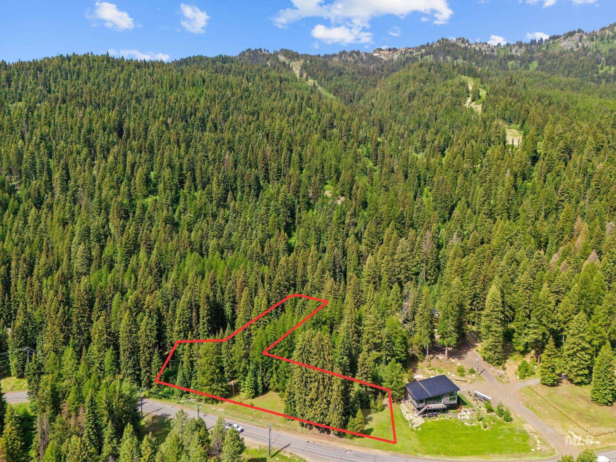 Property Photo: 2331 West Mountain Rd ID 83615