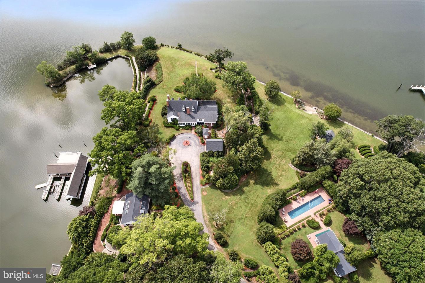 Property Photo: 10750 Sawpit Cove Road MD 20657