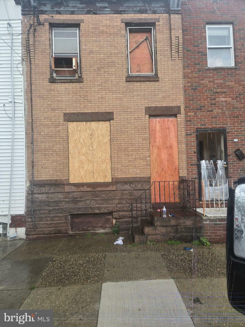 1921 E Somerset Street  Philadelphia PA 19134 photo