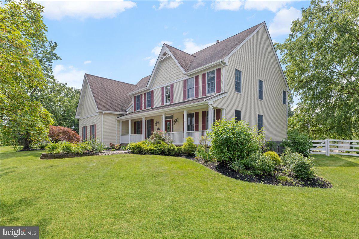 Property Photo: 7 Camas Court NJ 08536