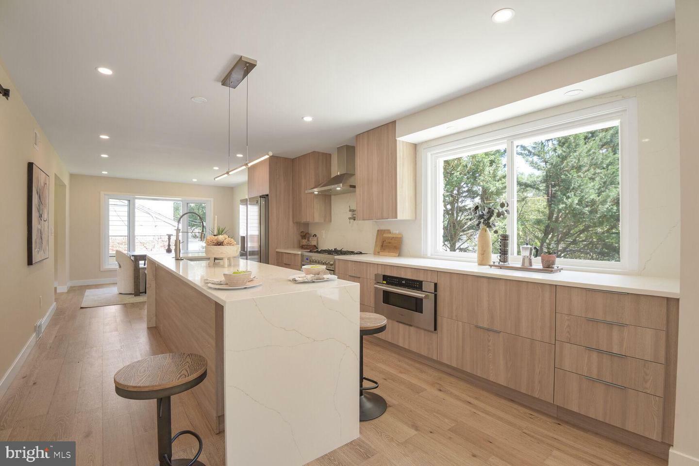 Property Photo: 8328 Tuckerman Lane MD 20854