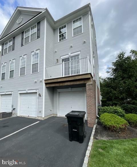 Property Photo: 302 Lisa NJ 08077