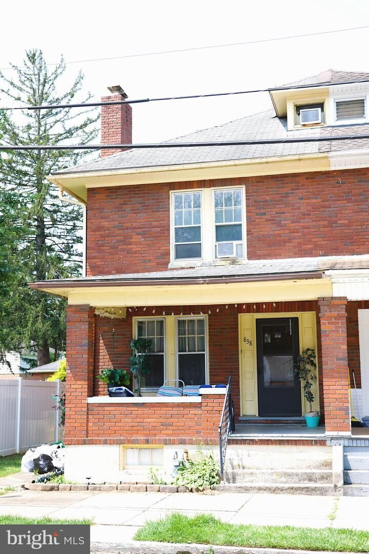 Property Photo: 838 S Newberry Street PA 17403