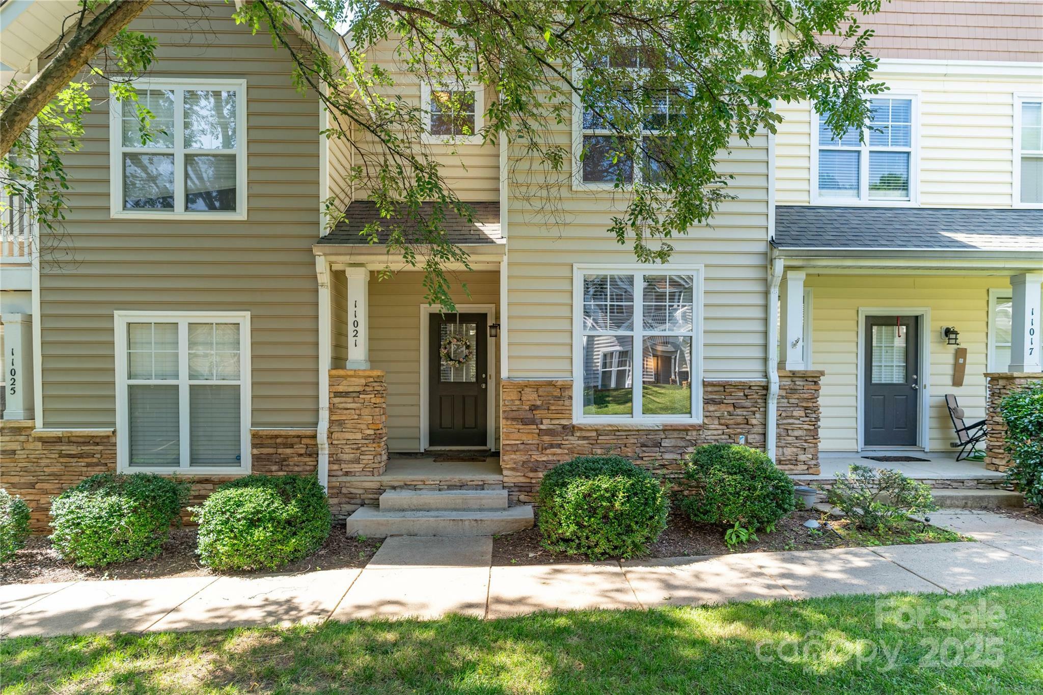 11021 Dundarrach Lane 40  Charlotte NC 28277 photo