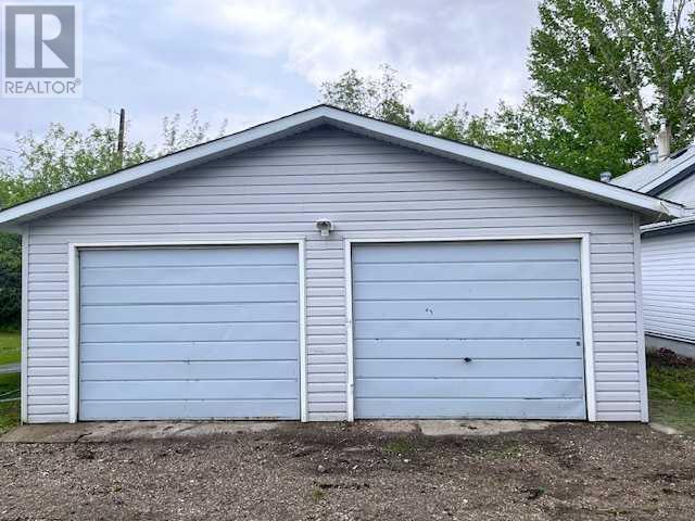 Property Photo: 100 1st Avenue SK S0M 2C0