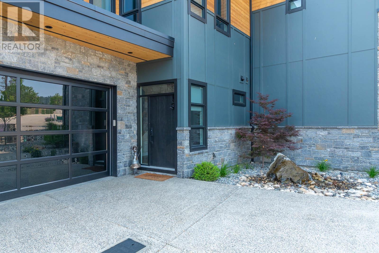 Property Photo: 175 Predator Ridge Drive 3 BC V1H 1Y8