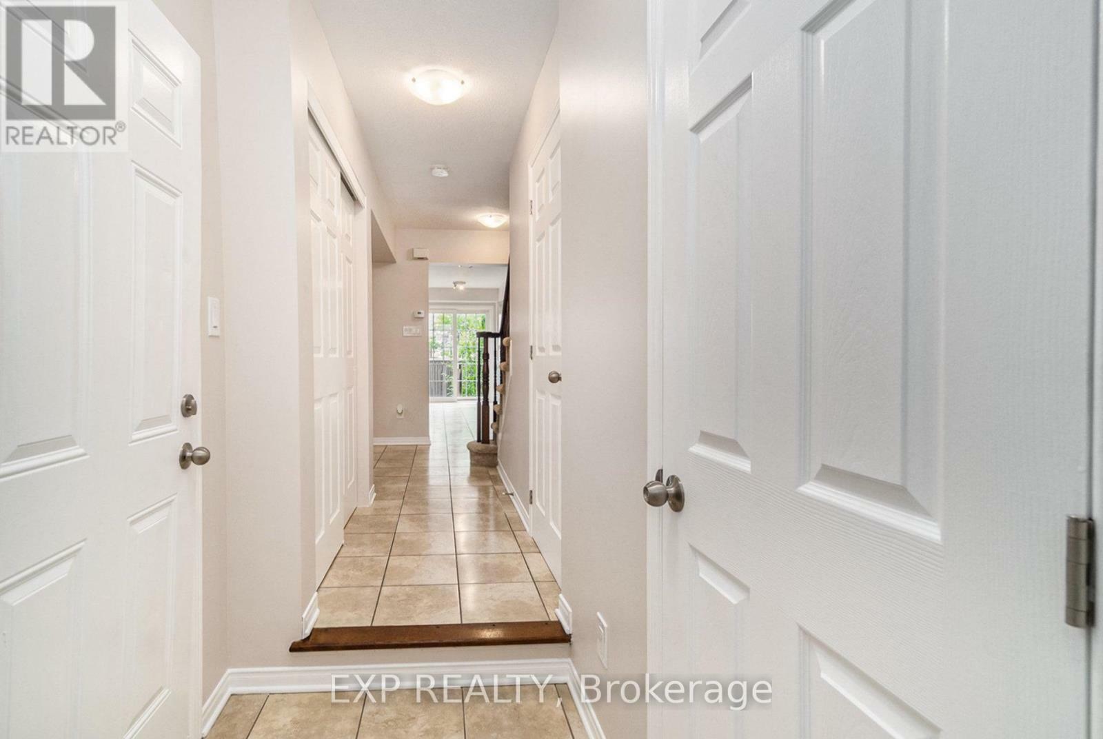 Photo de la propriété: 112 Braddock Private ON K2J 0E7