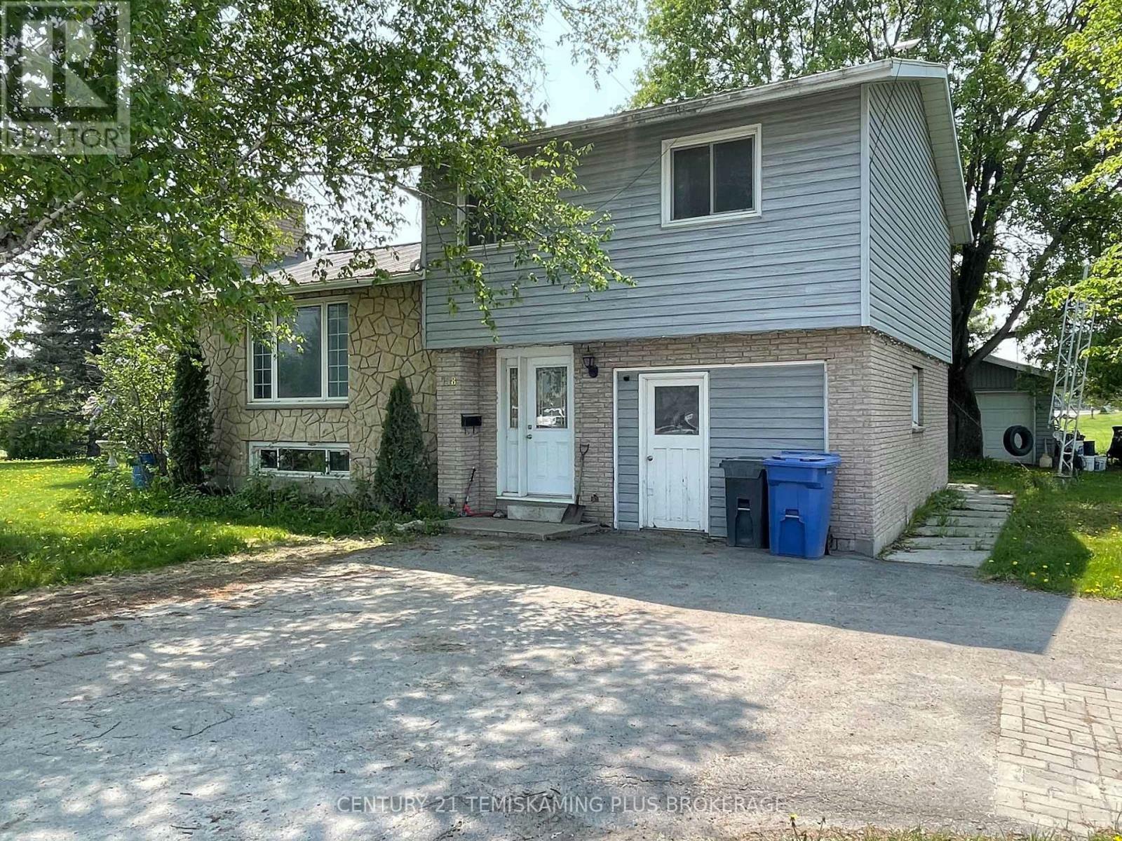 138 Fourth Avenue  Englehart ON P0J 1H0 photo