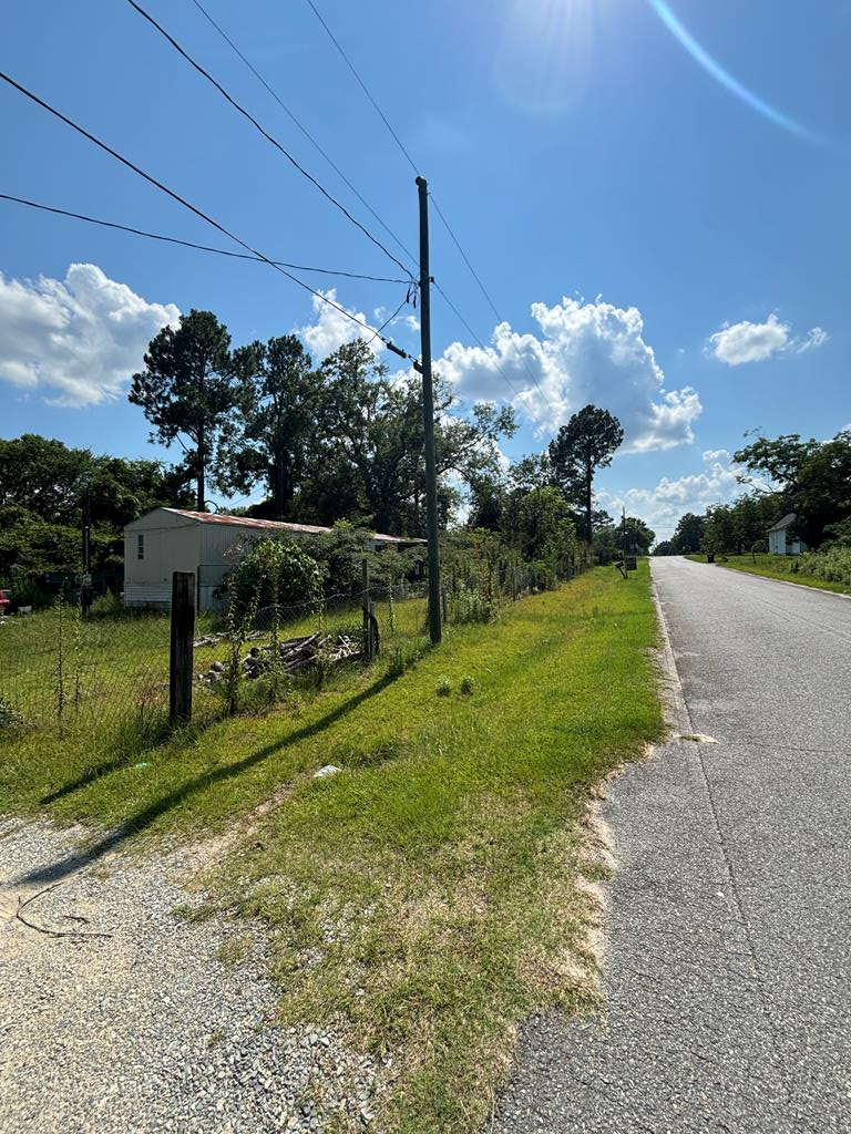 Property Photo:  194 Wells Ave  GA 31001 