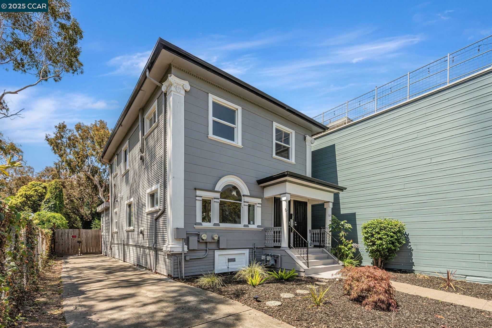 Property Photo:  601 32nd St.  CA 94609 