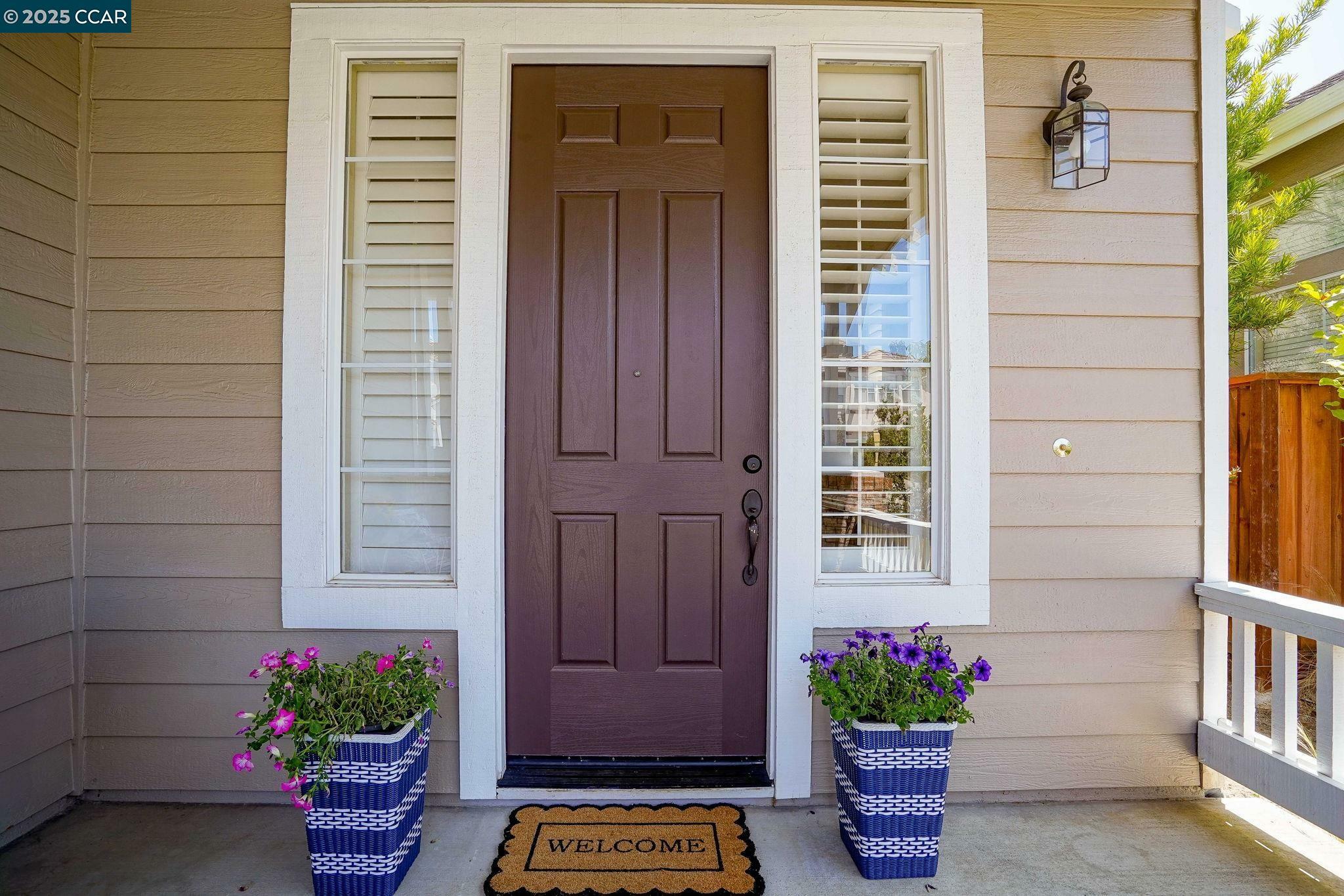Property Photo:  117 Lees Pl  CA 94553 