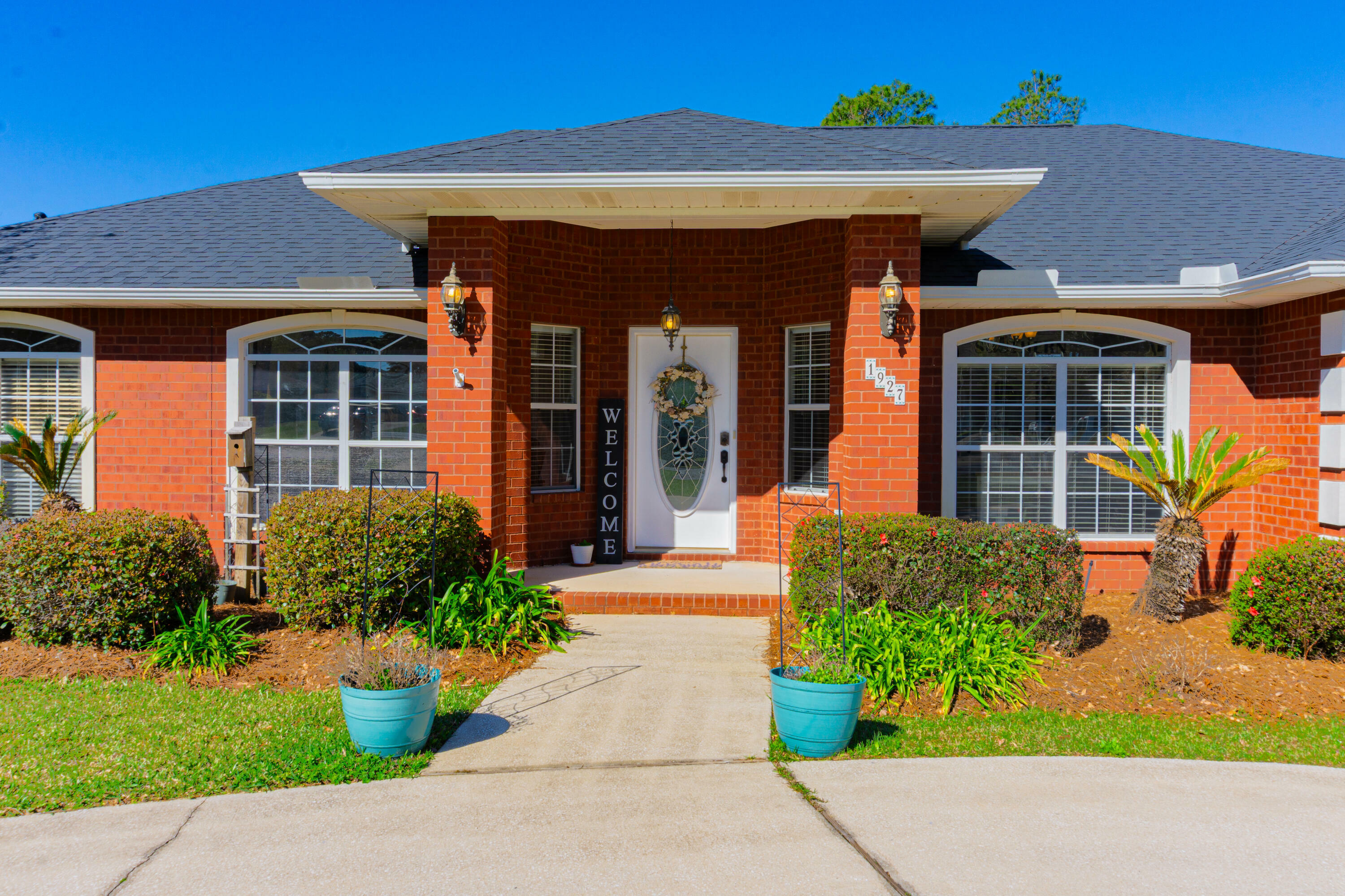 Property Photo: 1927 Sunrise Drive FL 32566