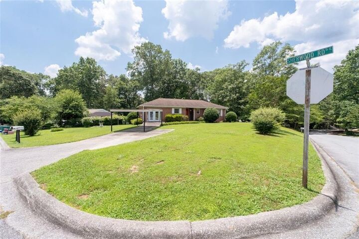 Property Photo: 2880 Sherwood Road SE GA 30082