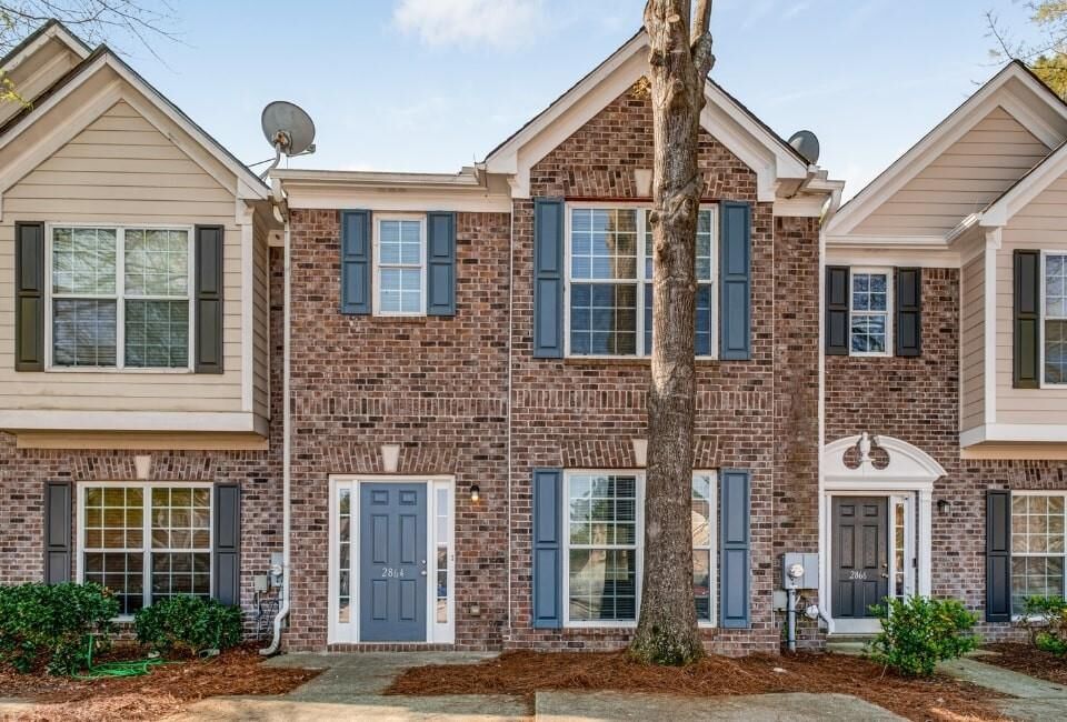 Property Photo: 2864 Parkway Close GA 30058