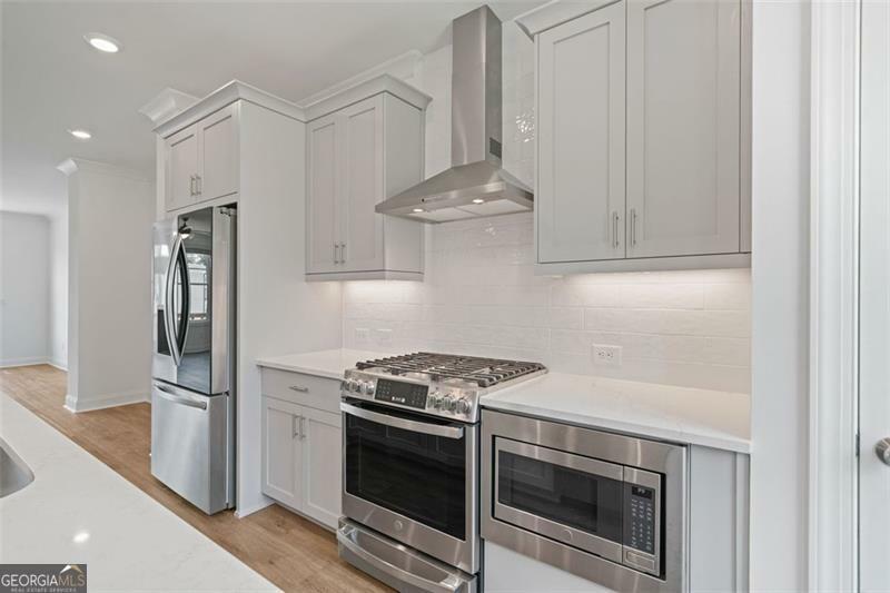 Property Photo: 102 Brackley GA 30040