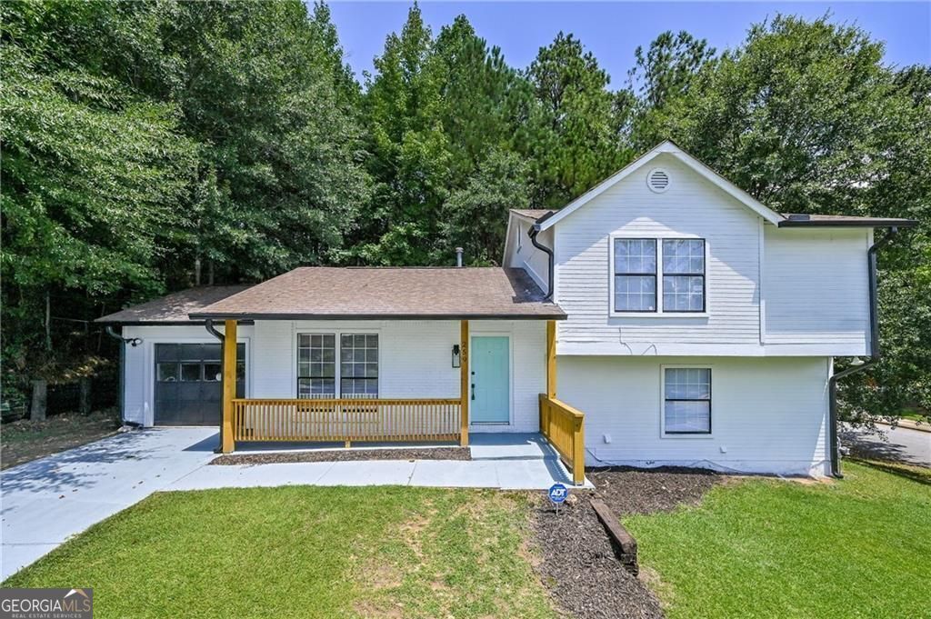 Property Photo:  259 Tarragon Way SW  GA 30331 