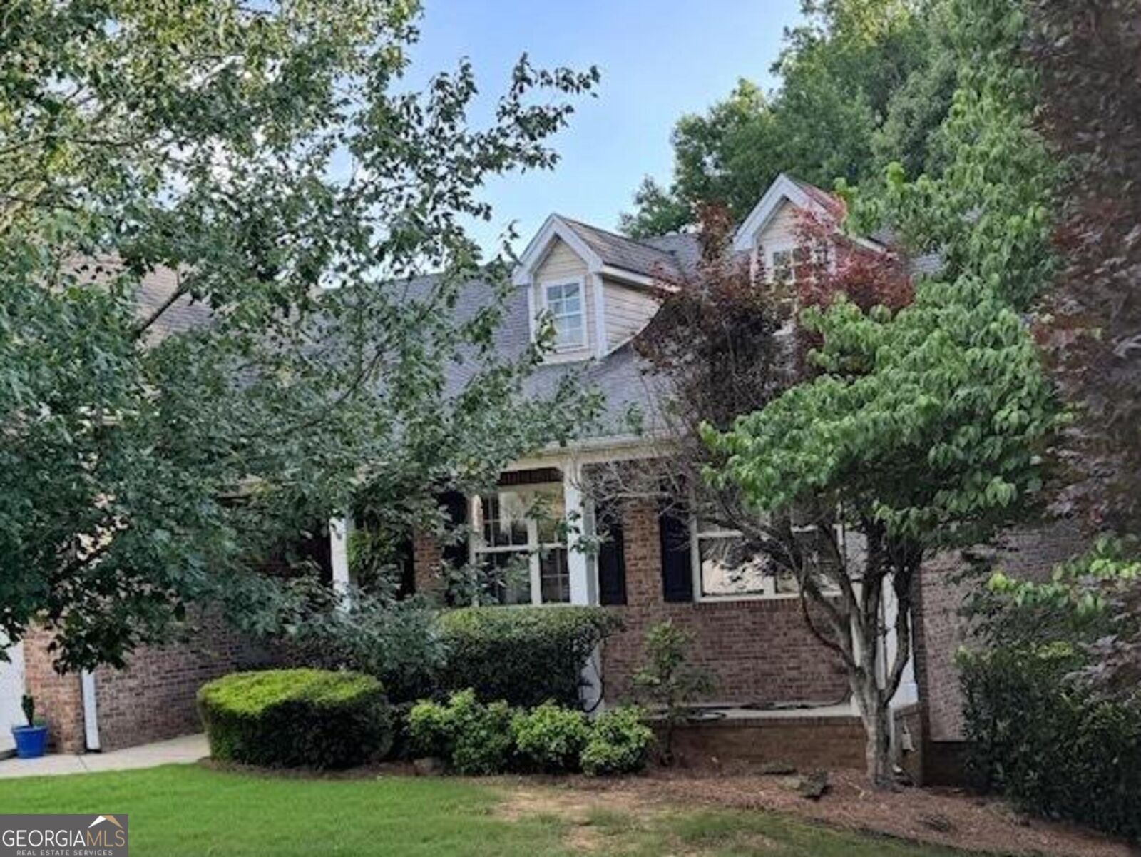 Property Photo: 305 Joanne Court GA 30606