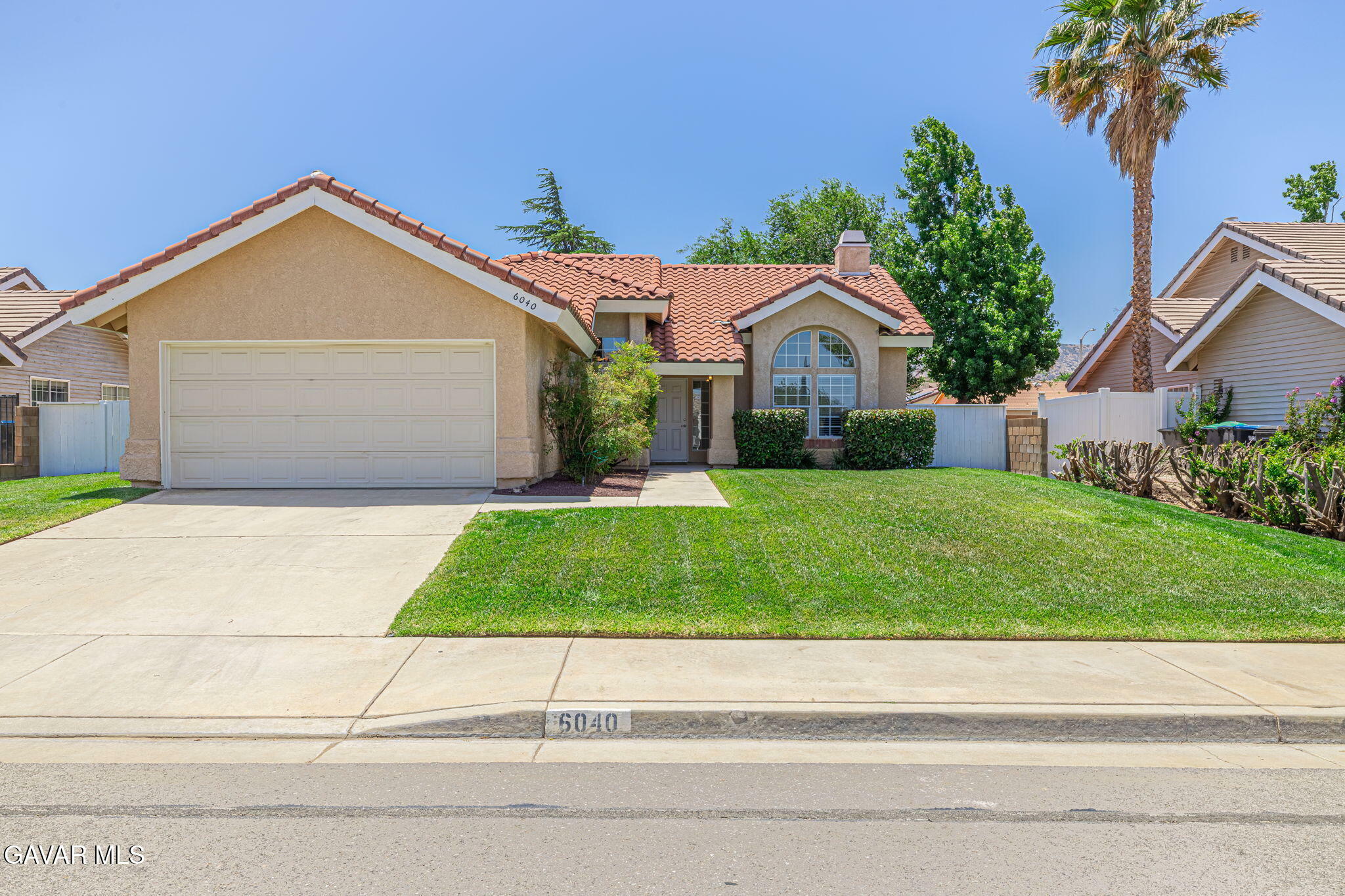 Property Photo: 6040 Caleche Road CA 93536