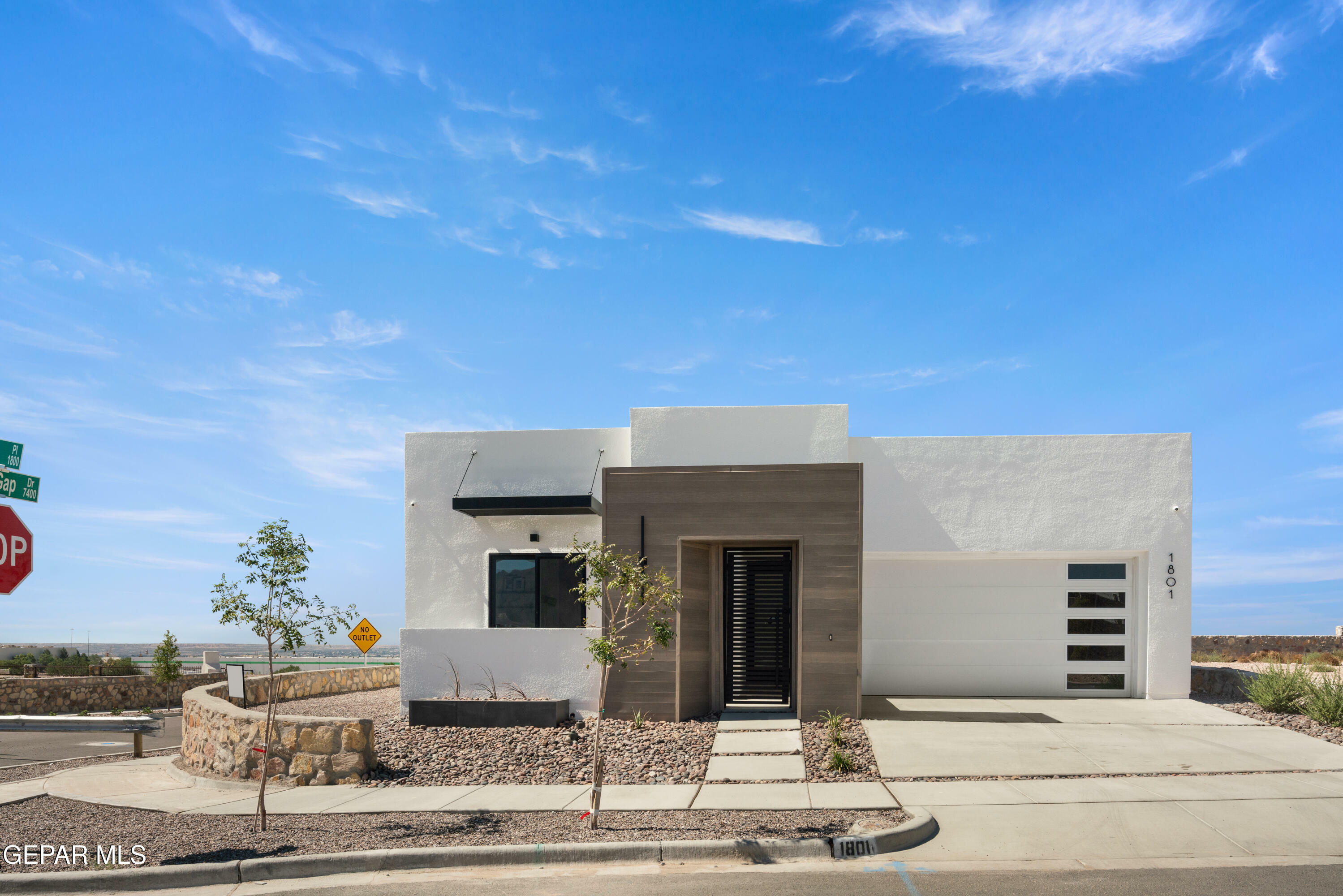 1802 Bridle  El Paso TX 79911 photo
