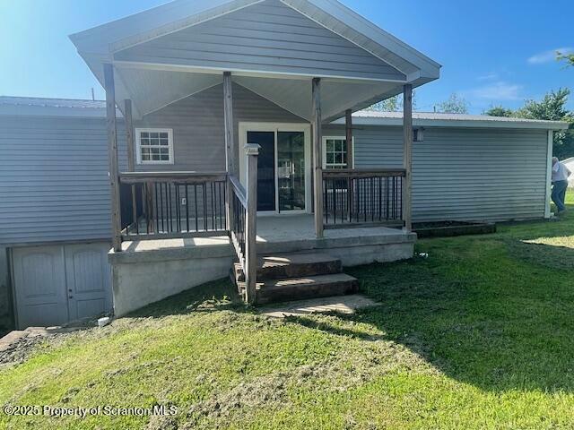 Property Photo: 26 Blakely Street PA 18433