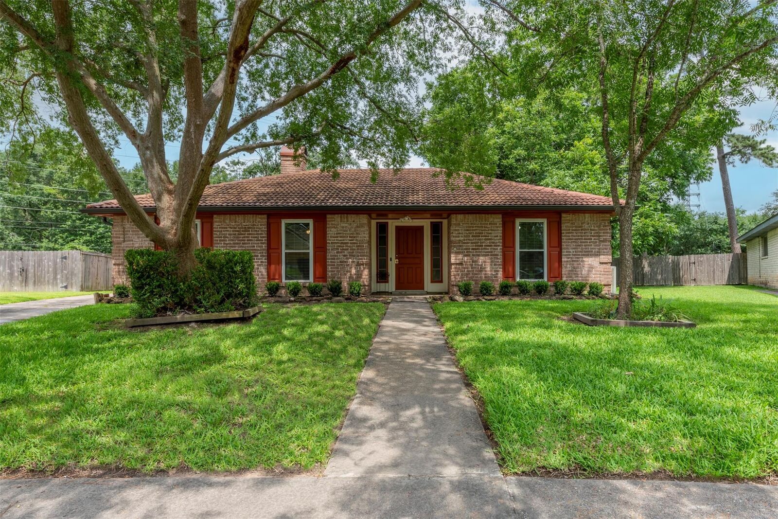 Property Photo: 22619 Rockgate Drive TX 77373