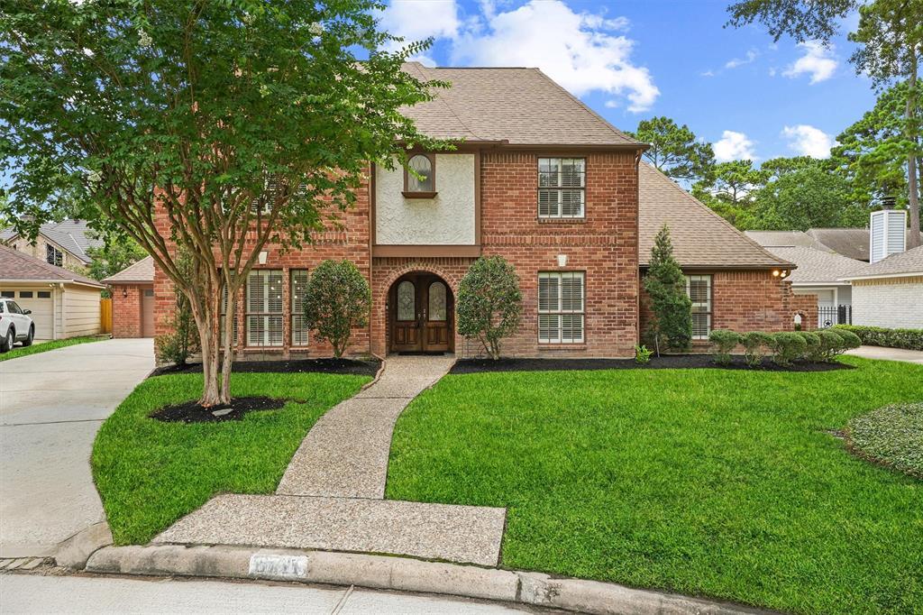 Property Photo: 6711 Walton Heath Drive TX 77069