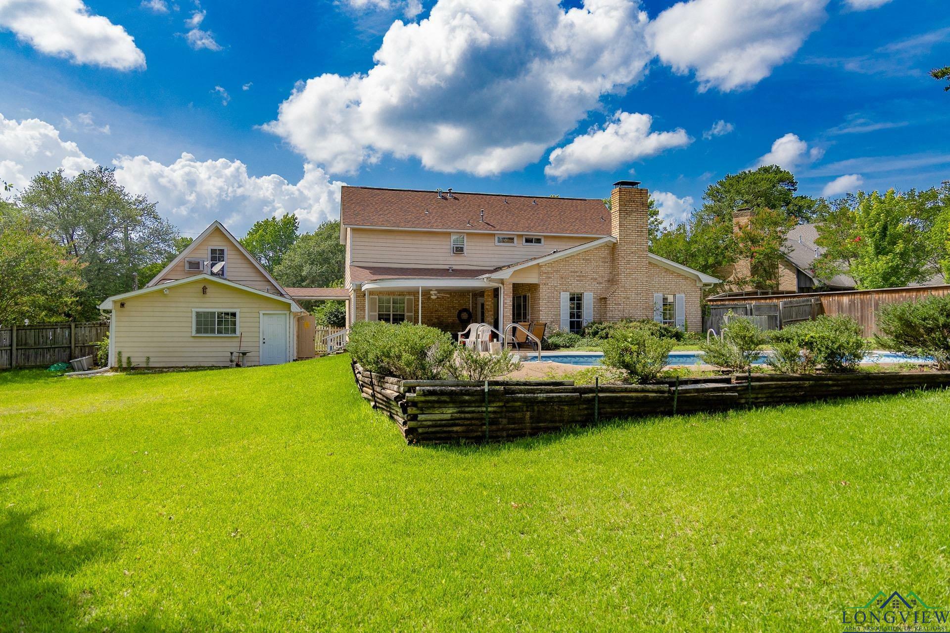 Property Photo: 2602 Northhaven Dr TX 75605