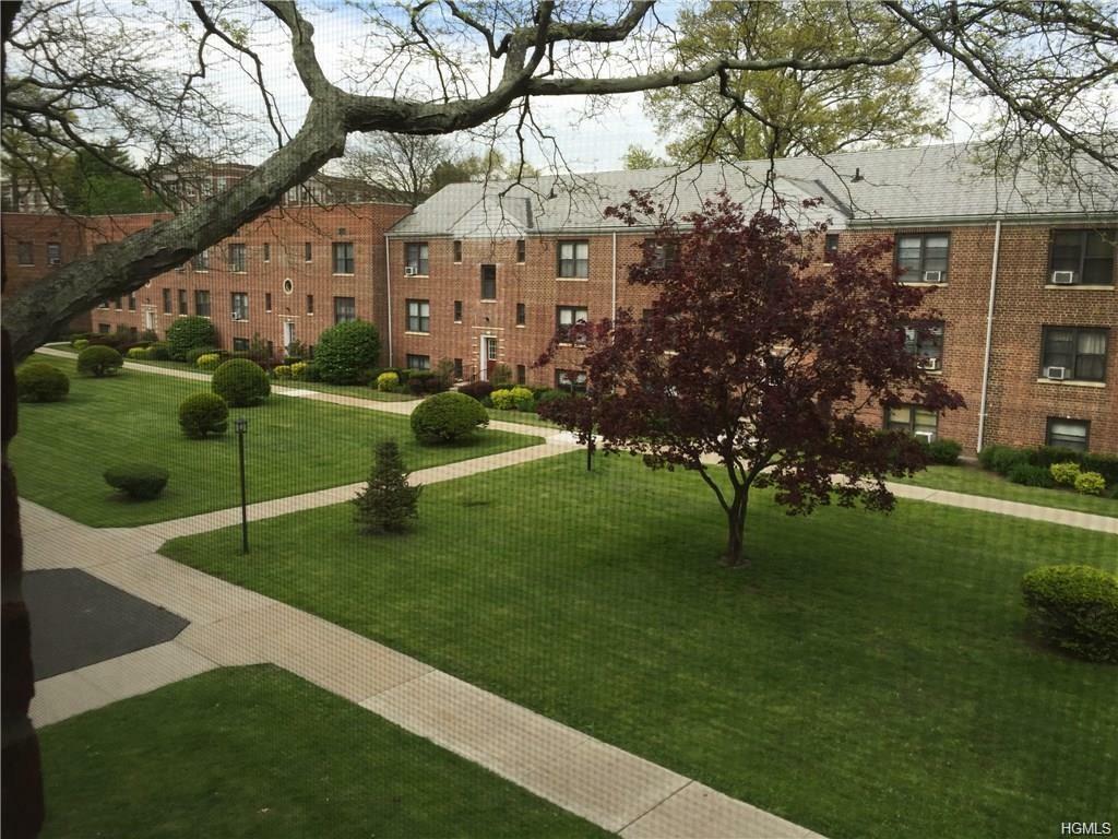 Property Photo: 300 Richbell Road B2 NY 10543