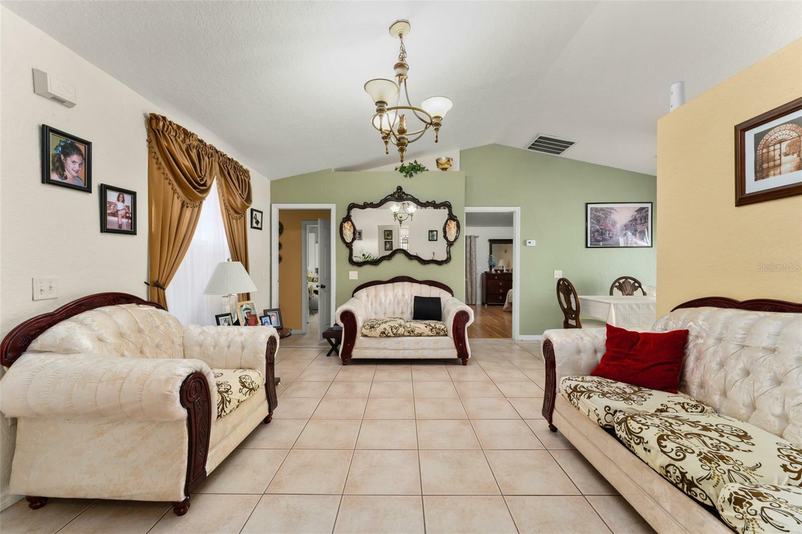 Property Photo:  470 Cardinal Court  FL 34759 