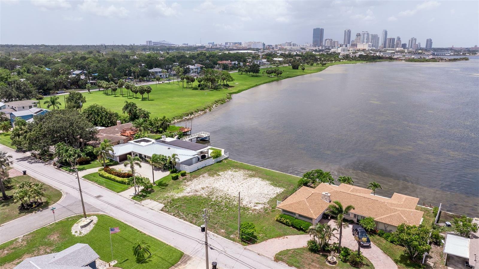 Property Photo: 353 22nd Avenue SE FL 33705