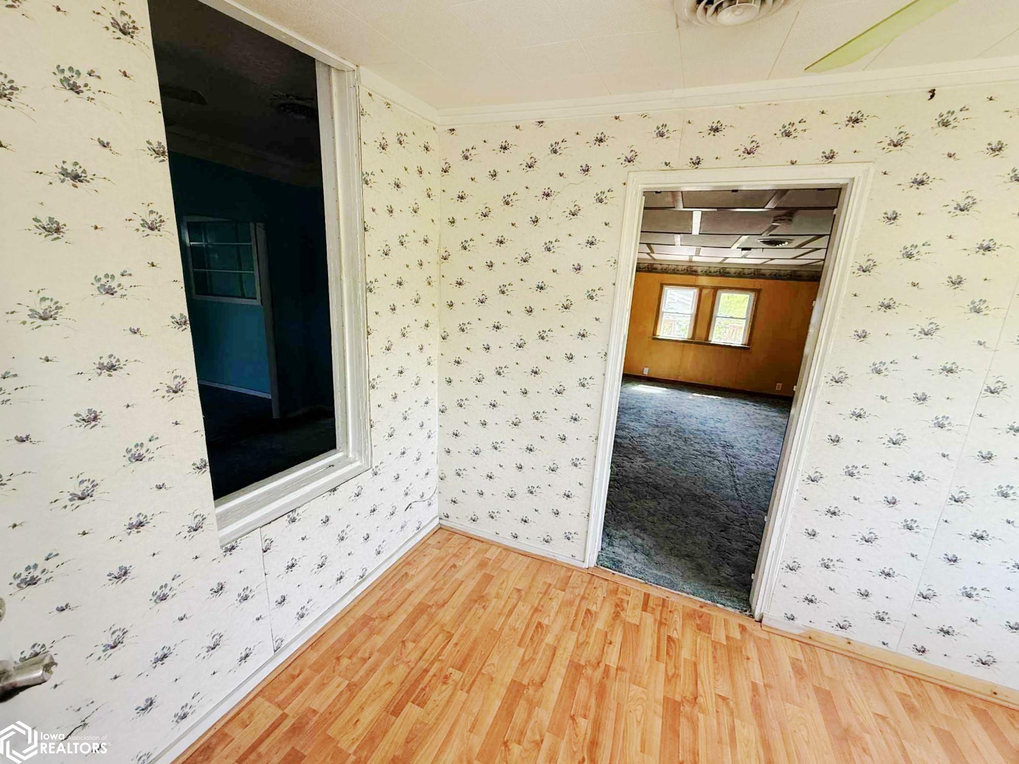 Property Photo: 110 S 10th Street IL 61243