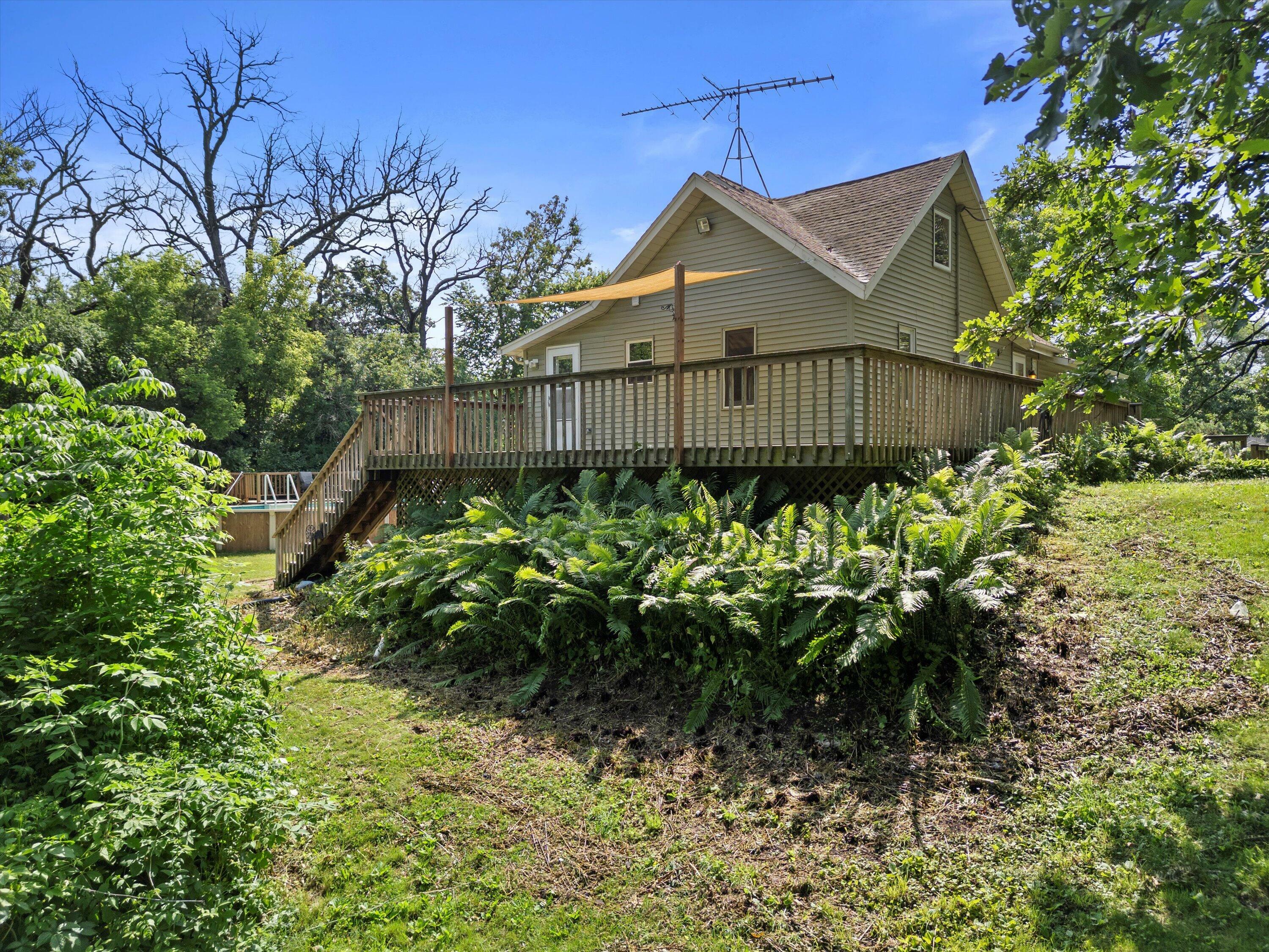 Property Photo:  8020 Ridgeway Dr  WI 53105 