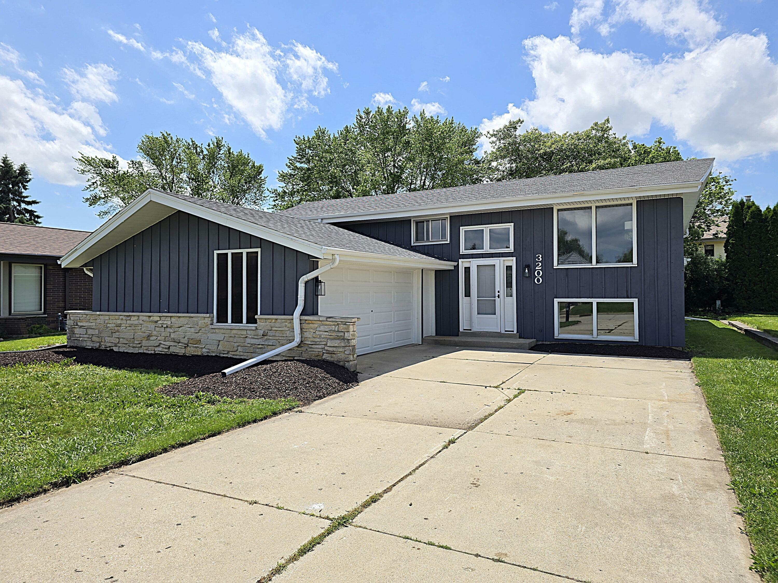 3200 15th Ave  South Milwaukee WI 53172 photo
