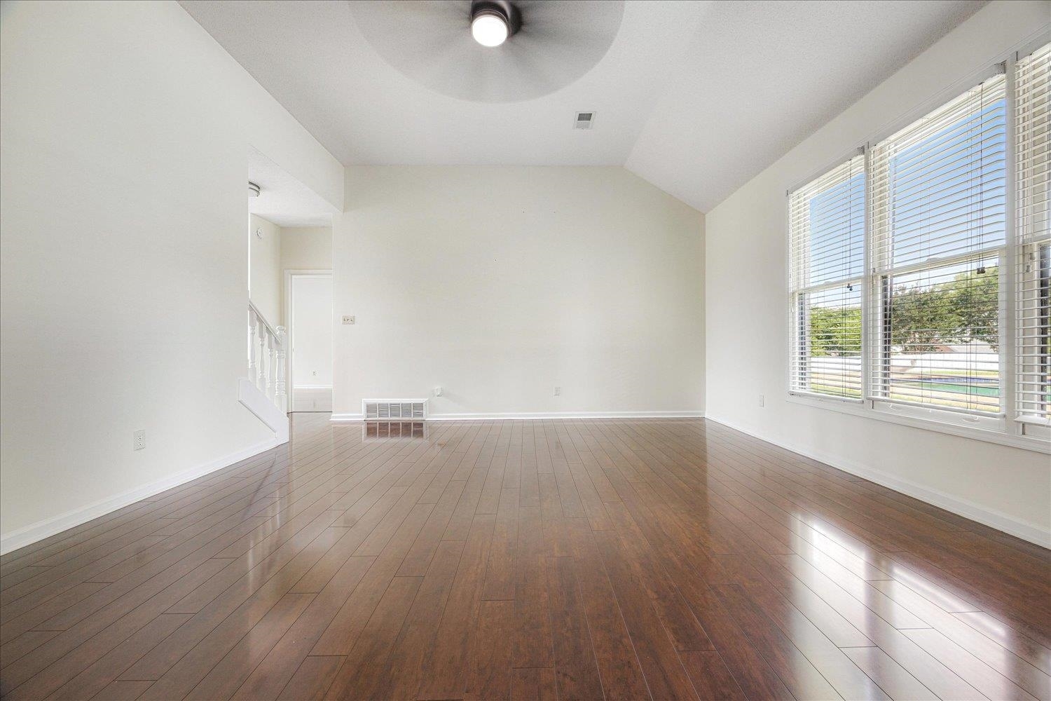 Property Photo: 9354 Laurel Hill Dr TN 38002