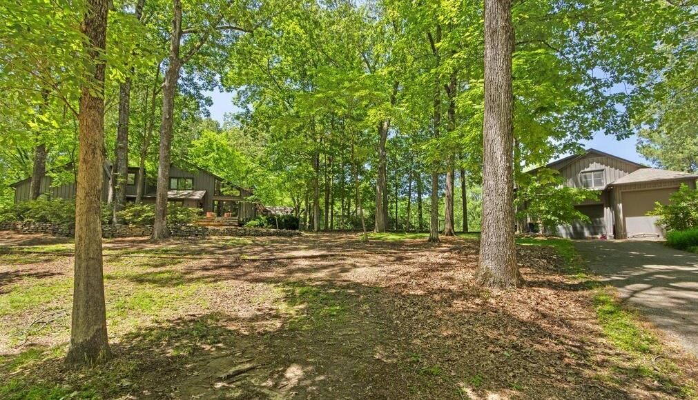 Property Photo: 9240 Riveredge Dr TN 38018
