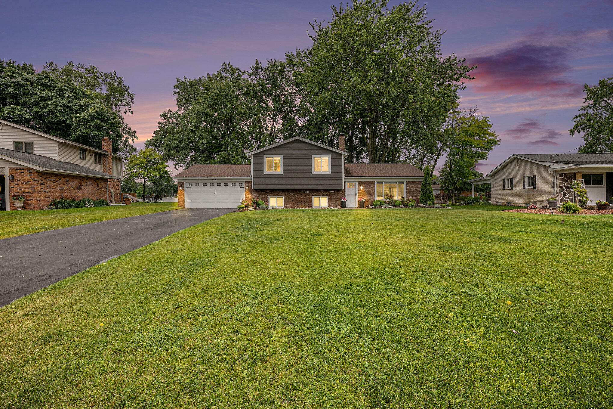 527 Berry Patch Lane  White Lake MI 48386 photo