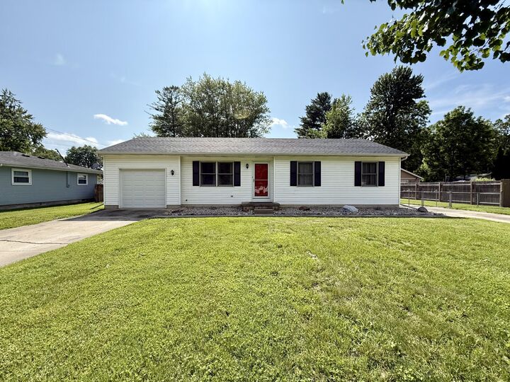 8021 McLain Avenue  Lambertville MI 48144 photo