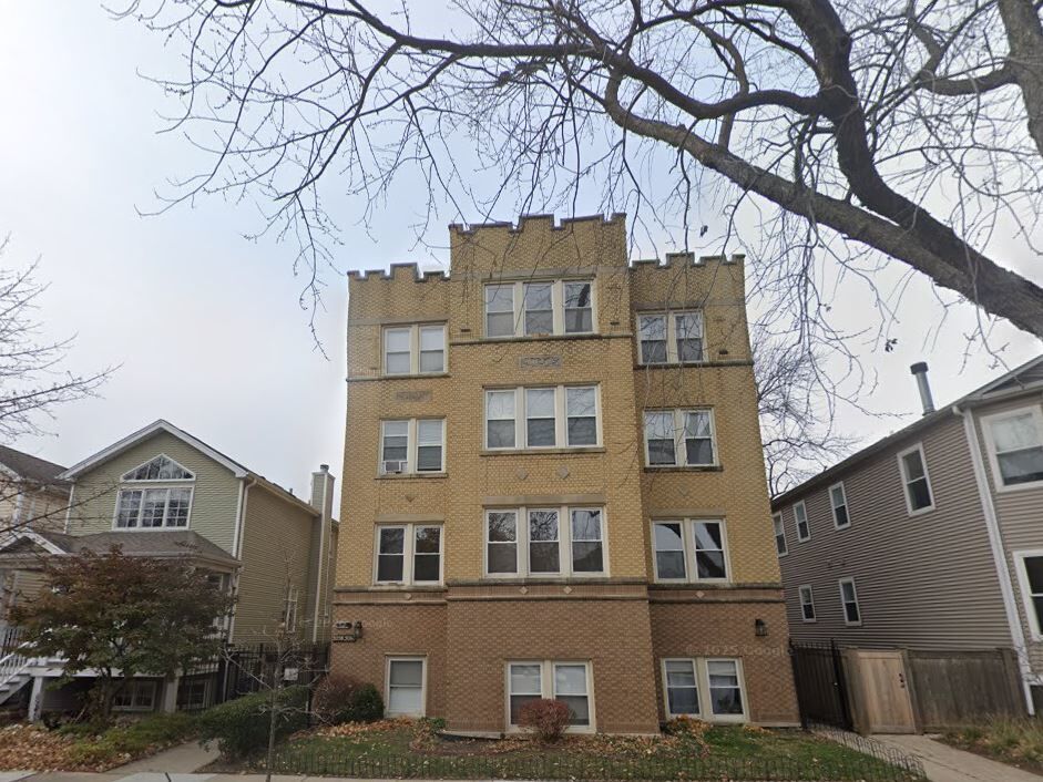 Property Photo:  5058 N Claremont Avenue 2E  IL 60625 