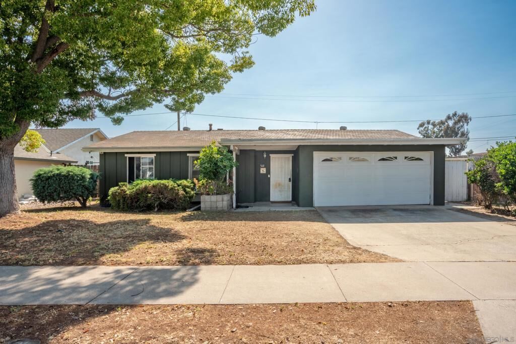 Property Photo: 568 June Way CA 92021