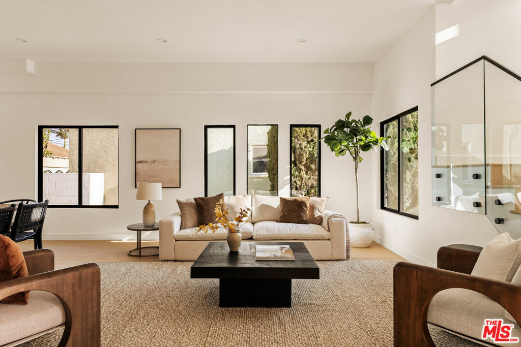 Property Photo: 8106 Bleriot Avenue CA 90045
