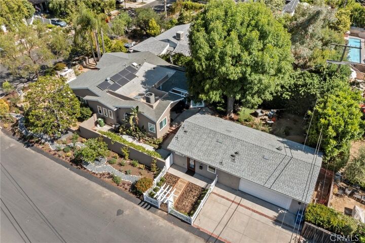 Property Photo: 4855 Arcola Avenue CA 91601