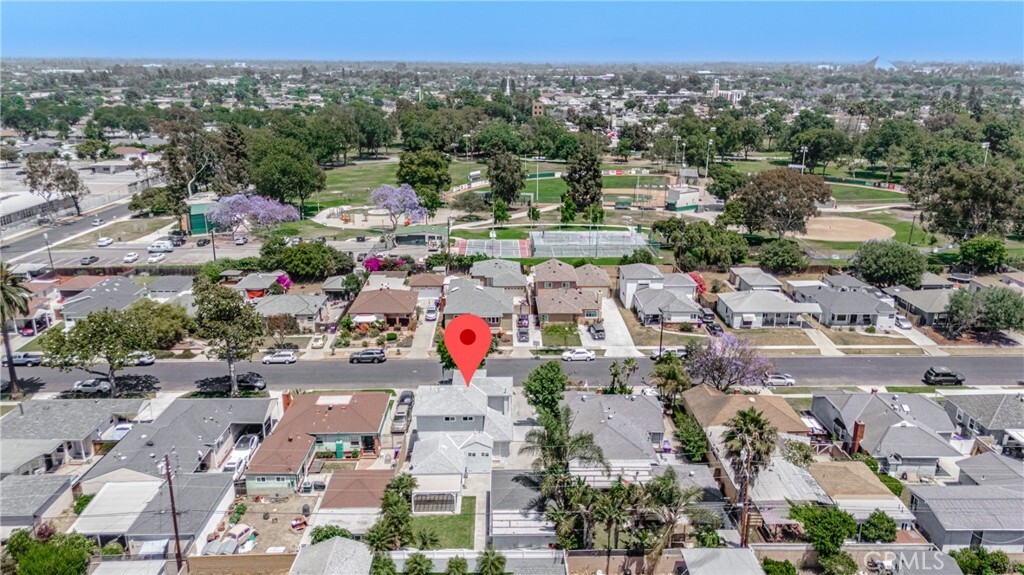 Property Photo: 2275 Ximeno Avenue CA 90815